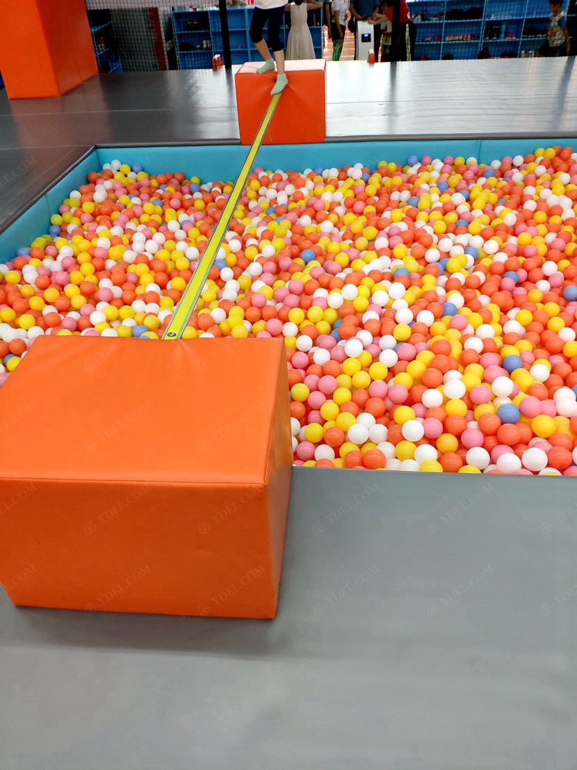 蹦床公園案例效果展示